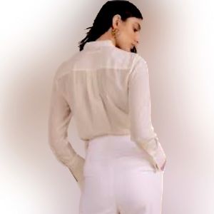 Banana Republic Sheet Off White Button Down with golden buttons